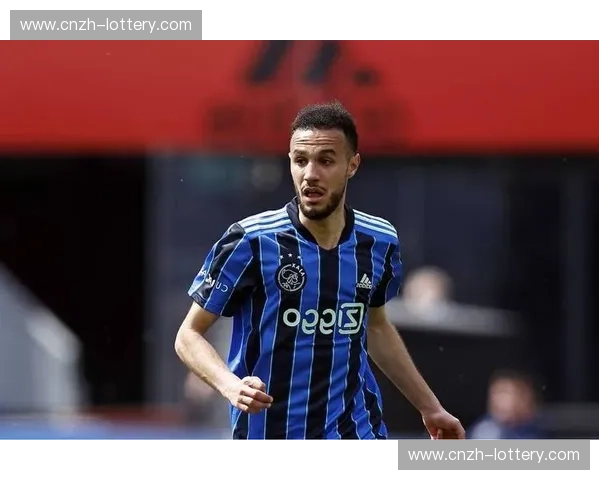 戴奇限制纽卡边路进攻策略 五后卫体系压缩圣詹姆斯空间